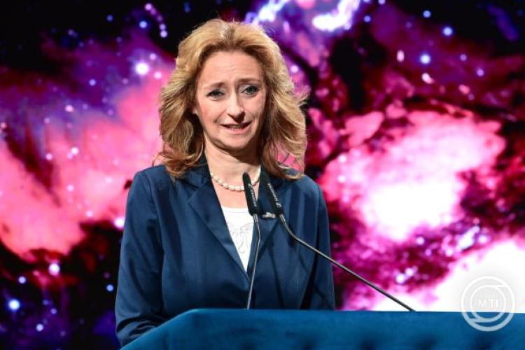Ferencz Orsolya: pártpolitikai kereteket meghaladó, polgári közösséget építünk