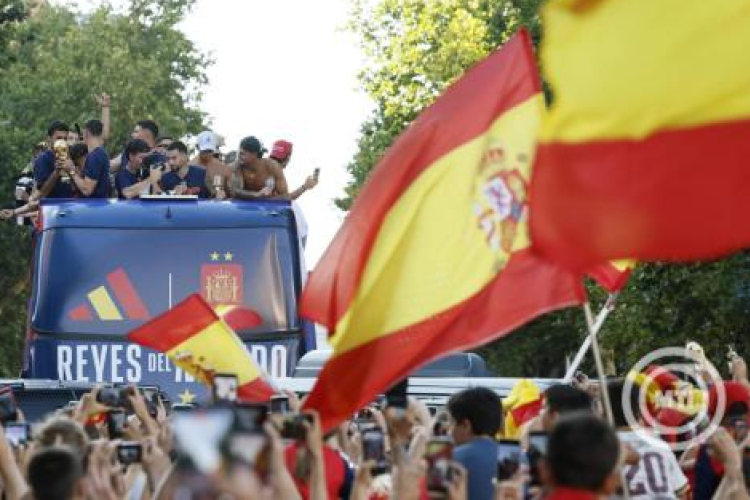 Vb-2026 - A győzelmi körúttal ünnepel a spanyol válogatott Madridban