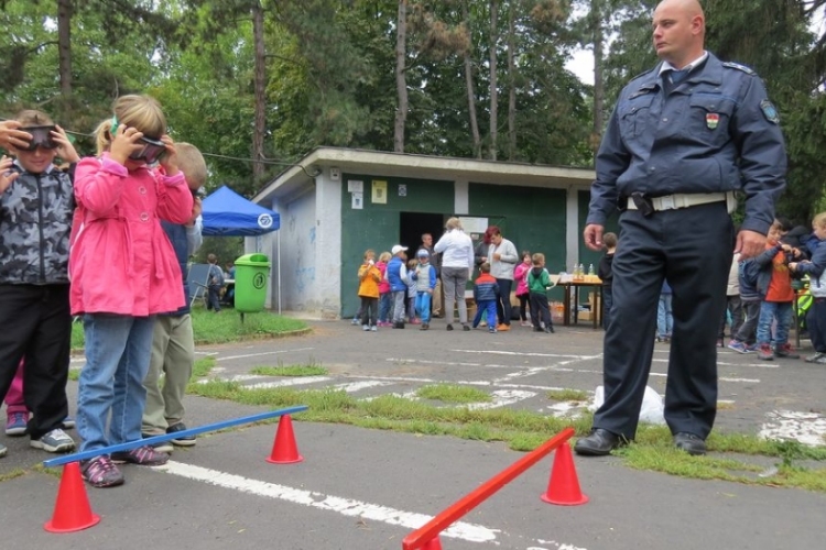 Közel kétszáz gyermek vett részt a KRESZ-FESZT-en