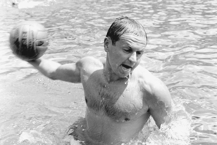 Elhunyt Kárpáti György, háromszoros olimpiai bajnok vízilabdázó, a Nemzet Sportolója